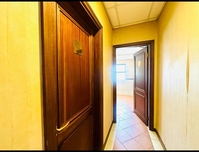 406.63M² OFFICE TO LET IN WOODMEAD
