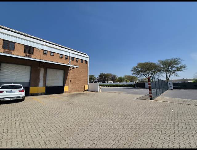 7,988M² WAREHOUSE TO LET IN RANDJESPARK