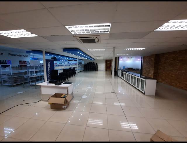 837M² RETAIL TO LET IN NORTH RIDING