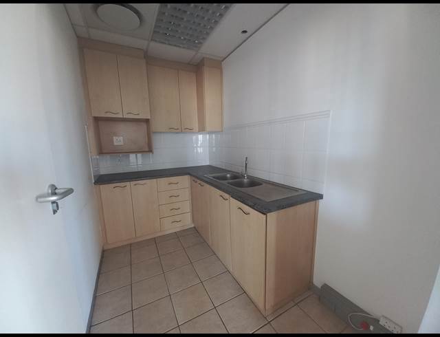 280M² OFFICE TO LET IN CENTURY CITY