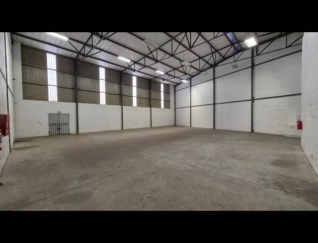 510M² WAREHOUSE TO LET IN ATLAS GARDENS
