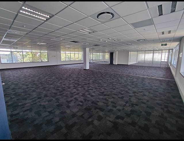 6,746M² OFFICE TO LET IN WATERFALL