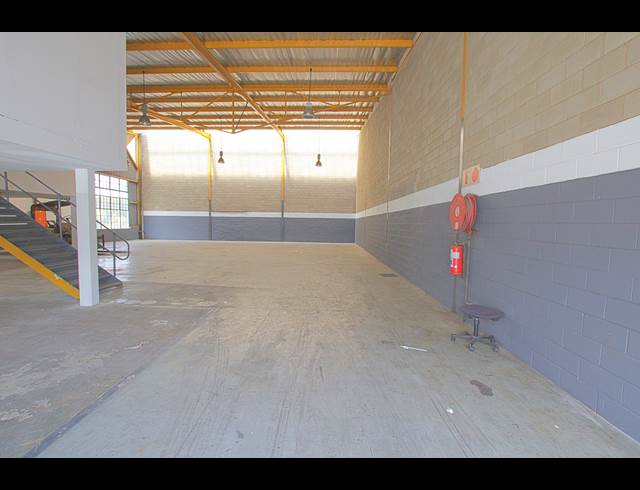 345.80M² WAREHOUSE TO LET IN KYA SANDS