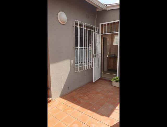 3 BEDROOM PROPERTY TO RENT IN KENSINGTON