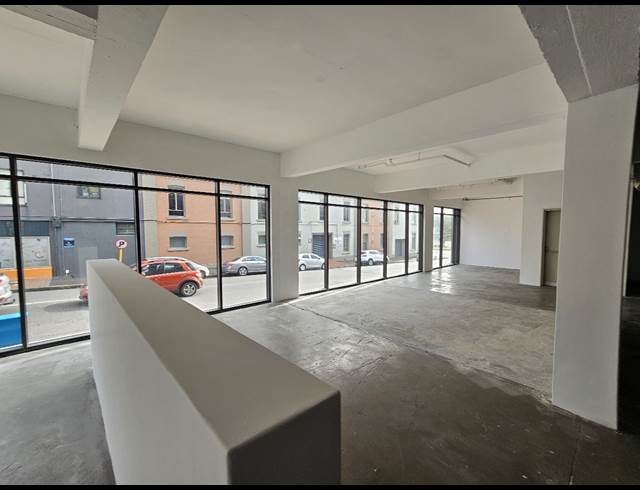 496M² RETAIL TO LET IN WOODSTOCK