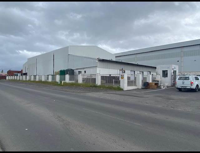 1,804M² FACTORY TO LET IN PHILIPPI