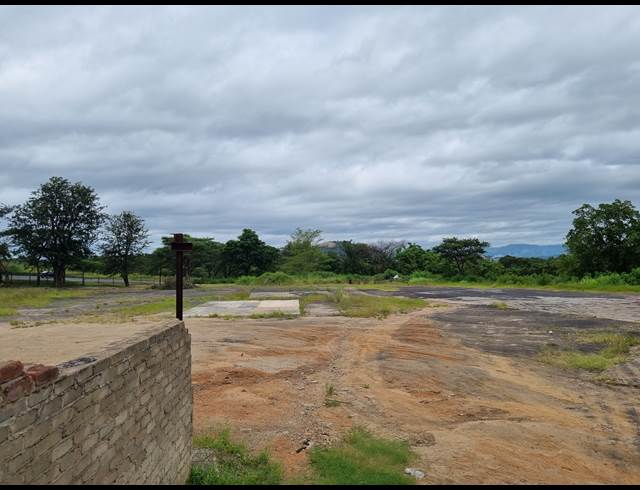10,000M² VACANT LAND TO LET IN ROCKY DRIFT