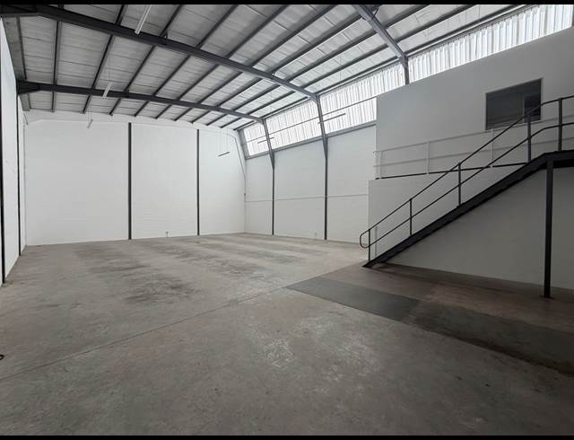 494M² WAREHOUSE TO LET IN FIRGROVE