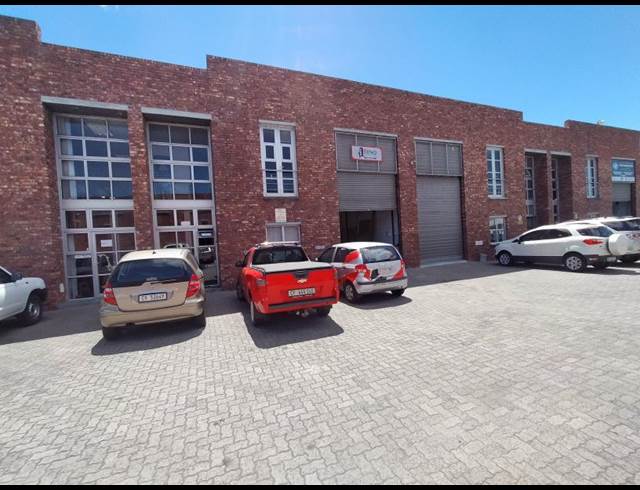 299M² FACTORY TO LET IN STIKLAND INDUSTRIAL