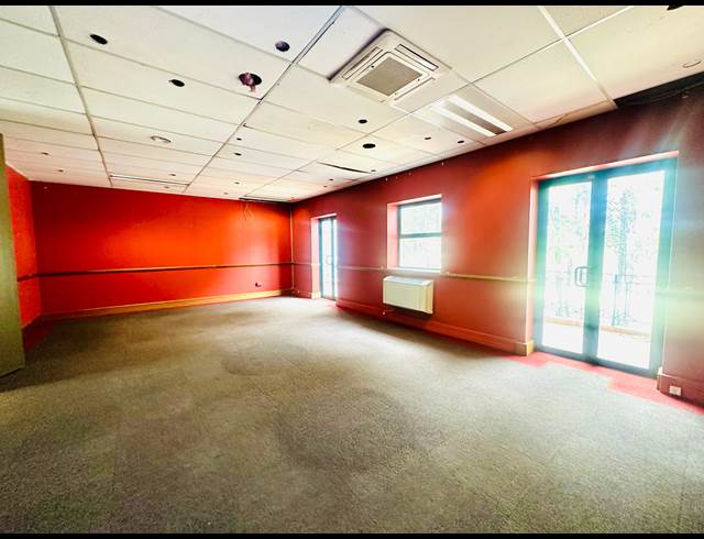 406.63M² OFFICE TO LET IN WOODMEAD