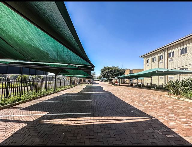 4,740.30M² OFFICE TO LET IN MEADOWDALE