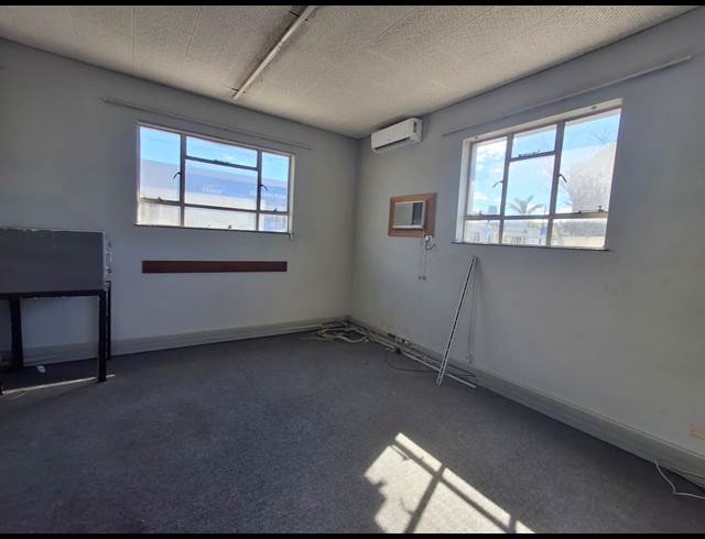 562M² BUSINESS TO LET IN ARCADIA
