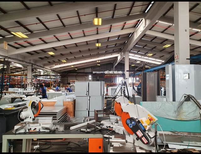 9,524M² WAREHOUSE TO LET IN WESTMEAD