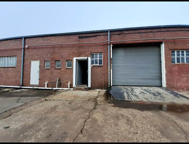 215M² WORKSHOP TO LET IN ROSSLYN