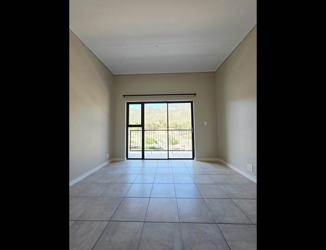 1 BEDROOM PROPERTY TO RENT IN GREENBAY ECO ESTATE
