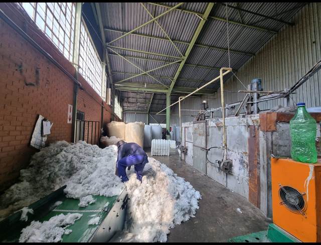 1,000M² WAREHOUSE TO LET IN PROLECON