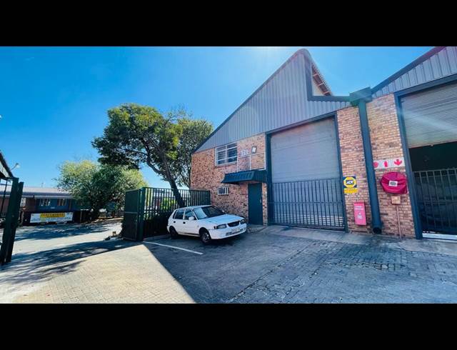 291M² WAREHOUSE TO LET IN ROBERTVILLE