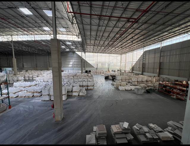 7,600M² WAREHOUSE TO LET IN LOUWLARDIA