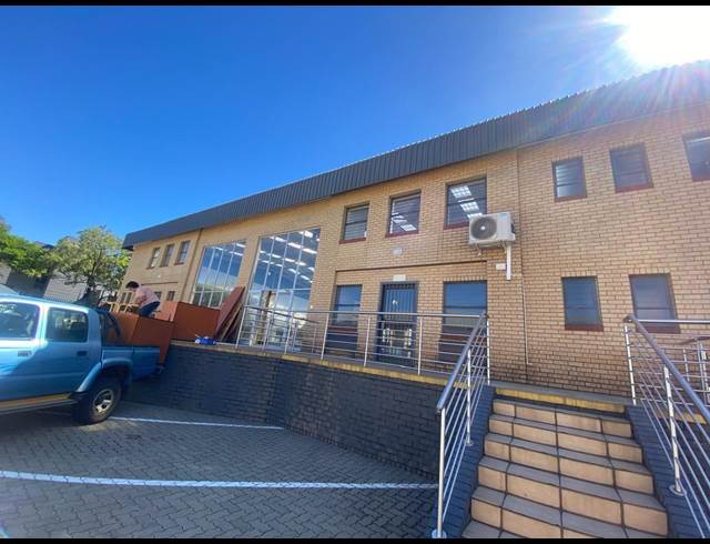 1,678M² WAREHOUSE TO LET IN RANDJESPARK
