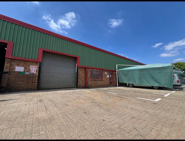 160M² WAREHOUSE TO LET IN HENNOPSPARK