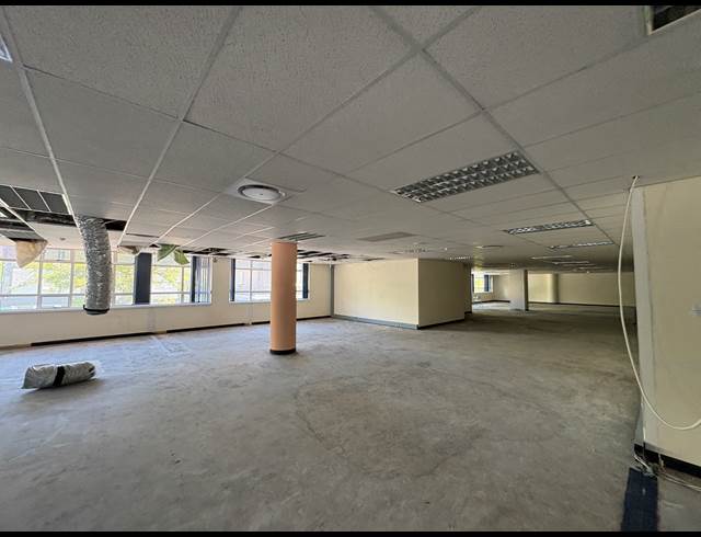 1,344M² OFFICE TO LET IN CLAREMONT