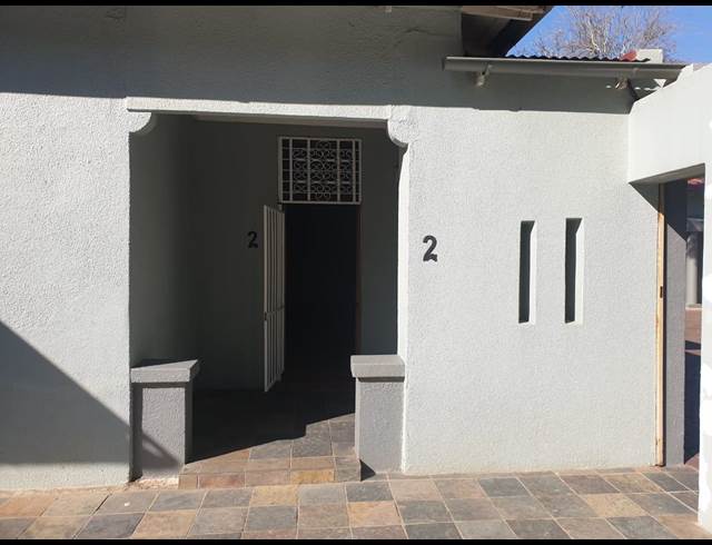 98M² OFFICE RENTED IN LAMBTON