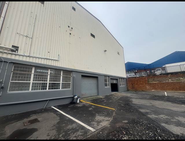 413M² WAREHOUSE TO LET IN WYNBERG