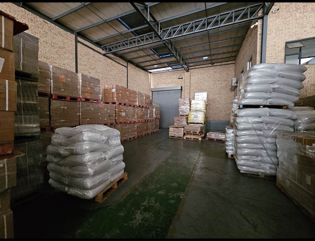 963M² WAREHOUSE TO LET IN NORTH RIDING