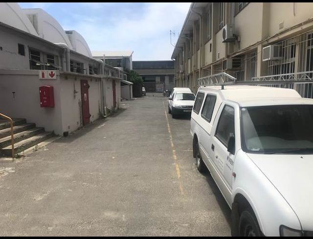 1,467M² FACTORY TO LET IN NDABENI