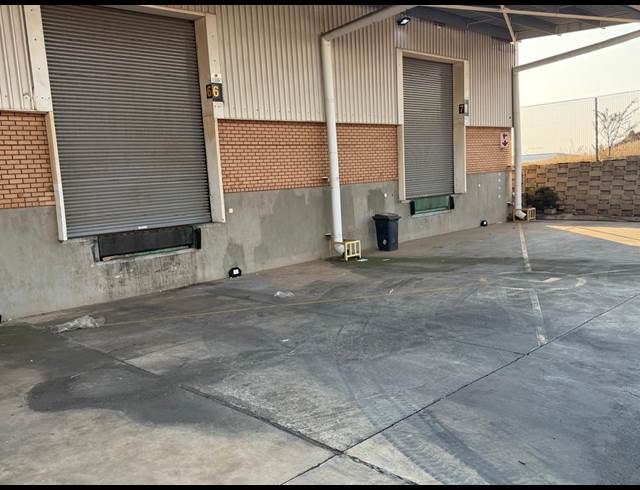 17,780M² WAREHOUSE TO LET IN CLAYVILLE