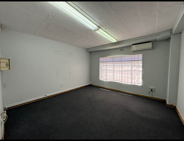 209M² OFFICE TO LET IN STRIJDOMPARK
