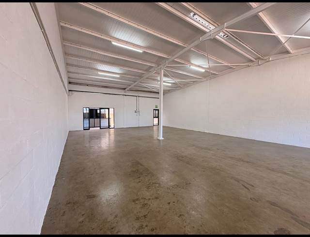 200M² WAREHOUSE TO LET IN MALMESBURY INDUSTRIA