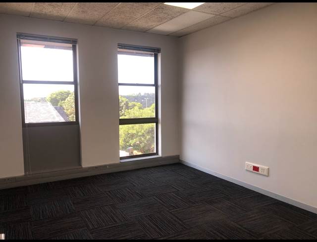 427M² OFFICE TO LET IN DUNKELD WEST
