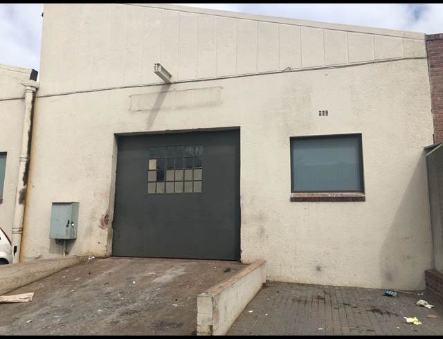 350M² WAREHOUSE TO LET IN OTTERY