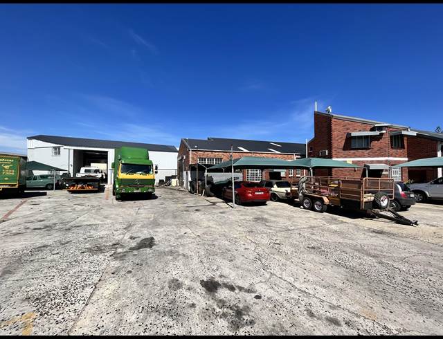 400M² WAREHOUSE RENTED IN EPPING INDUSTRIAL