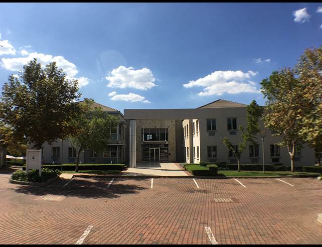 1,250M² OFFICE TO LET IN GREENSTONE HILL