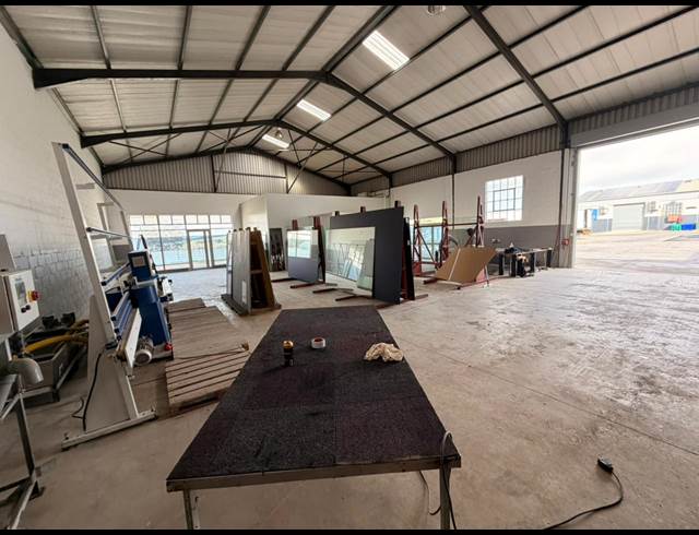 460M² WAREHOUSE TO LET IN MALMESBURY INDUSTRIA