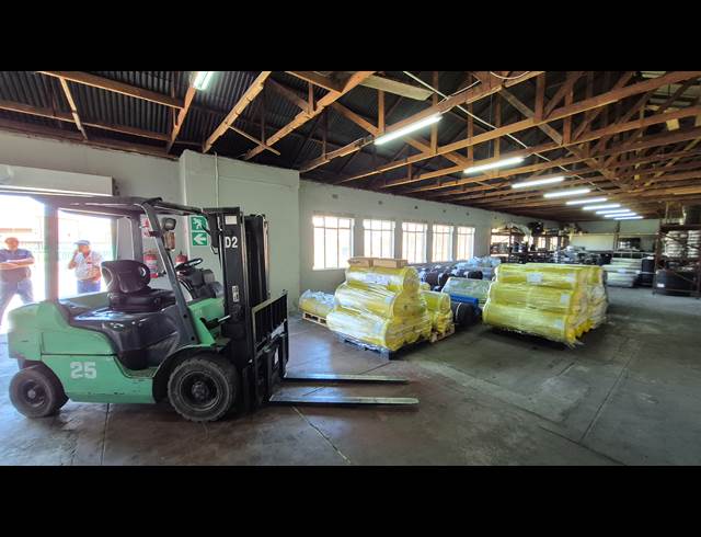 310M² FACTORY TO LET IN BOKSBURG EAST
