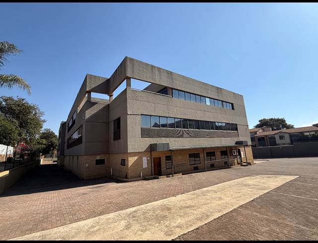 4,810M² BUILDING TO LET IN FERNDALE