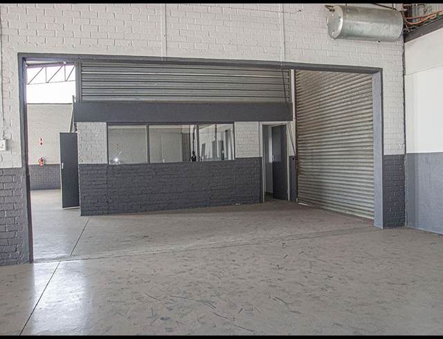 724M² WAREHOUSE TO LET IN HALFWAY HOUSE