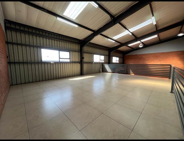 275M² WAREHOUSE TO LET IN SUNDERLAND RIDGE