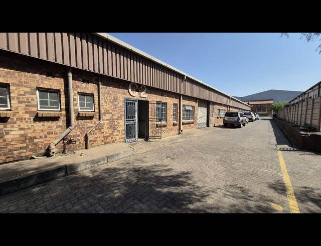 305M² FACTORY TO LET IN ANDERBOLT