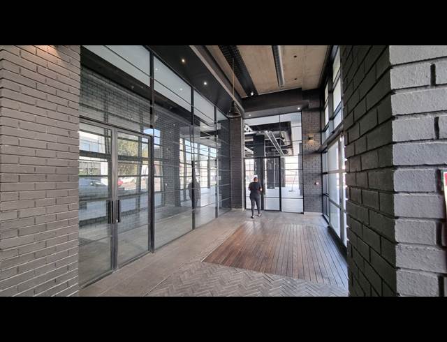 443M² RESTAURANT TO LET IN WOODSTOCK