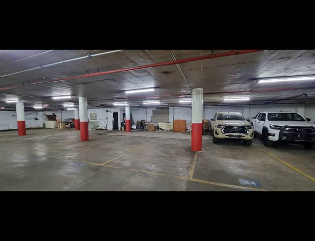 5,100M² WAREHOUSE TO LET IN LA ROCHELLE