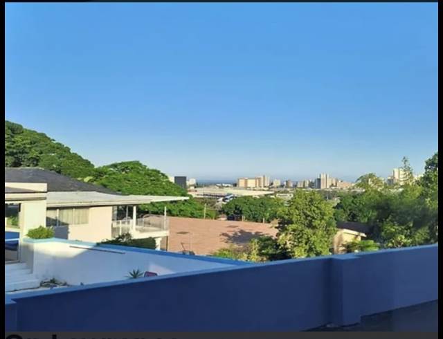 1 BEDROOM FLAT TO LET IN ESSENWOOD