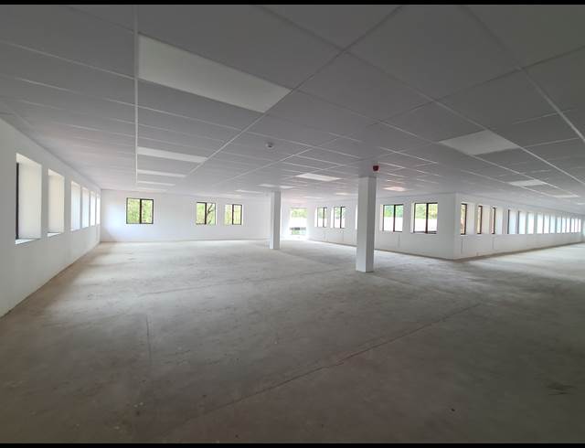 789M² OFFICE TO LET IN VORNA VALLEY
