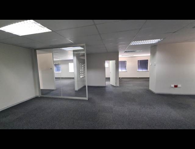 BUSINESS PROPERTY TO RENT IN VORNA VALLEY