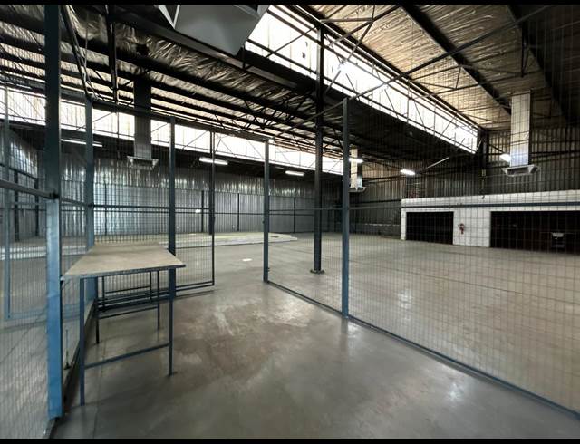 481M² WAREHOUSE TO LET IN KRAMERVILLE