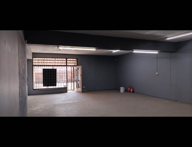 185M² OFFICE TO LET IN SONHEUWEL