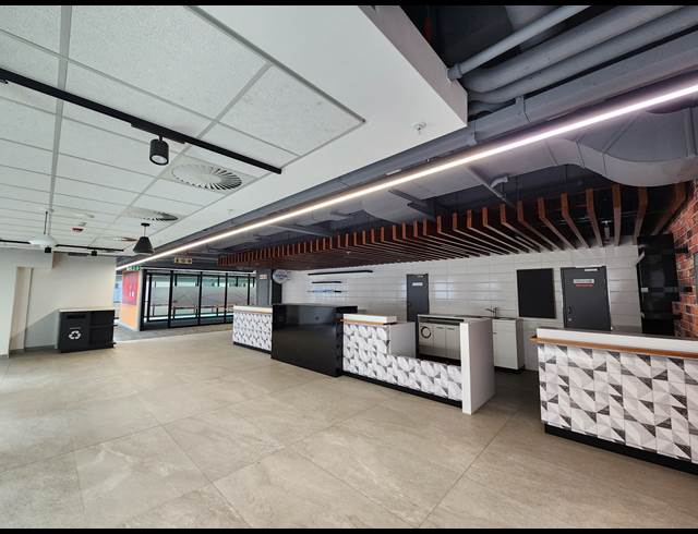 10,802M² OFFICE TO LET IN MARSHALLTOWN